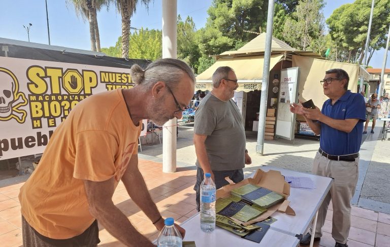 Recogida de firmas contra la instalación en el término municipal de Hellín de una macroplanta de biogás