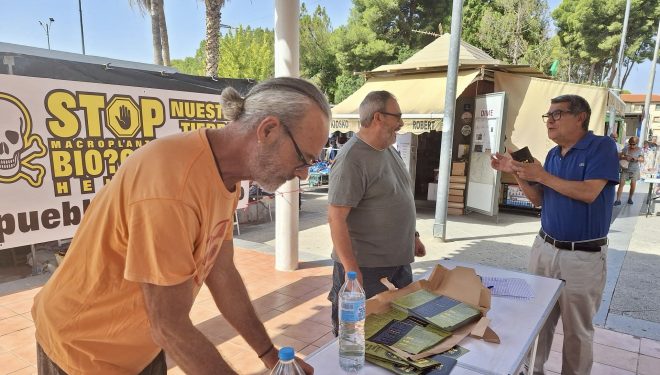 Recogida de firmas contra la instalación en el término municipal de Hellín de una macroplanta de biogás Recogida de firmas contra la instalación en el término municipal de Hellín de una macroplanta de biogás