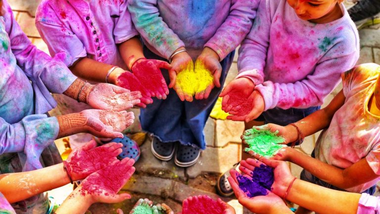 El verano más divertido del Calvario termina con una explosión de color este jueves
