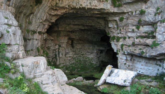 Hallado con vida el espeleólogo perdido en la cueva de los Chorros del río Mundo