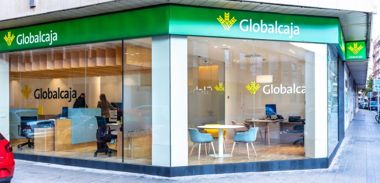Globalcaja, Eiffage, TEXLICLE y Burger King buscan personas en Hellín para reforzar sus equipos