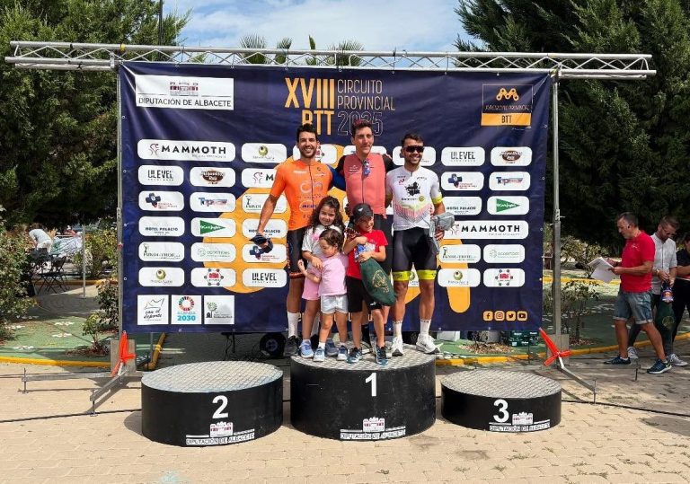 Alberto López vuelve con fuerza y se sube al podio en la BTT de Férez