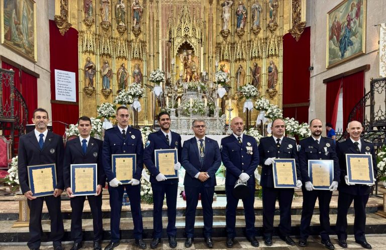 San Rafael reúne a agentes, autoridades y vecinos en un acto de reconocimiento