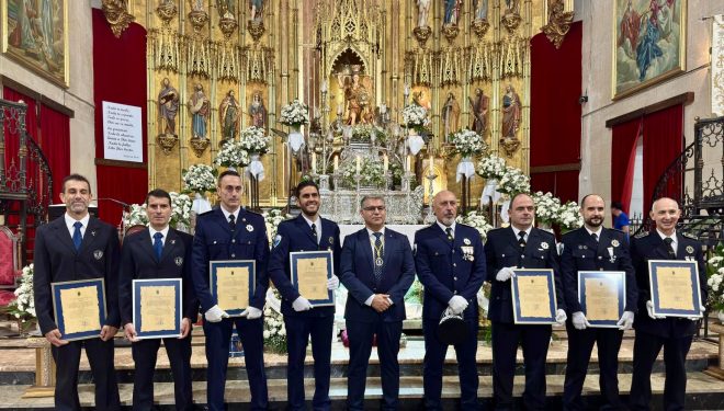 San Rafael reúne a agentes, autoridades y vecinos en un acto de reconocimiento San Rafael reúne a agentes, autoridades y vecinos en un acto de reconocimiento