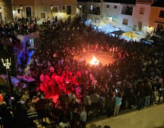 Las brujas llenan de magia y vida las calles de Liétor