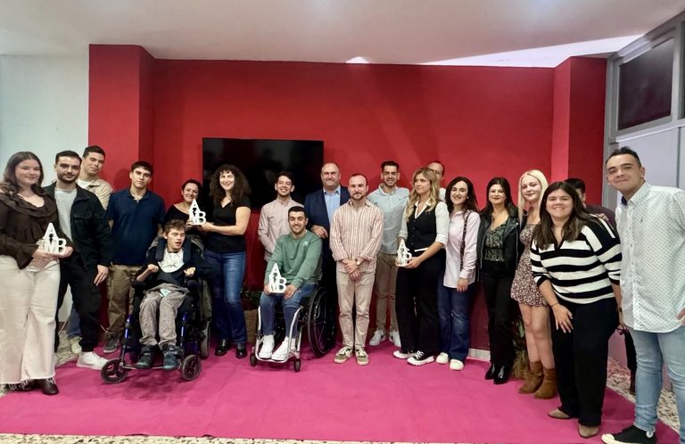 Juventudes Socialistas de Hellín premian el talento joven