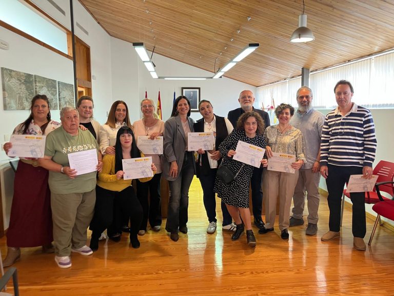 Elche de la Sierra clausura un Taller Plus de pintura decorativa con más de 135.000 euros de inversión