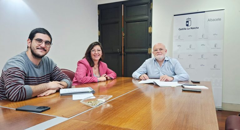 Ruiz Santos visita Tobarra y se reúne con la nueva alcaldesa Estefanía Escribano