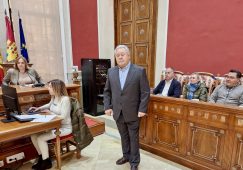 Tensión, mociones y un edil nuevo: así fue la sesión plenaria más larga del otoño Tensión, mociones y un edil nuevo: así fue la sesión plenaria más larga del otoño