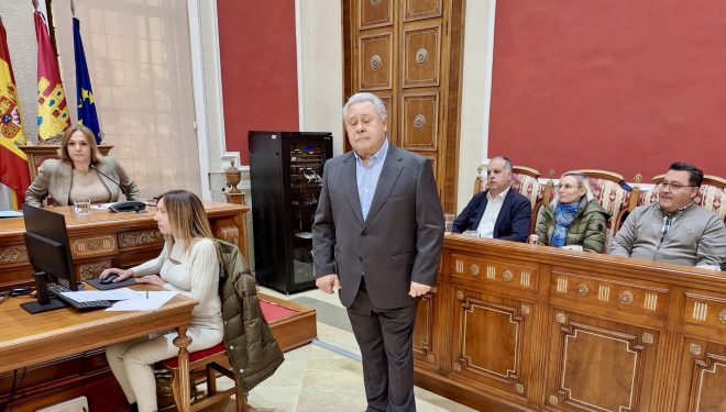 Tensión, mociones y un edil nuevo: así fue la sesión plenaria más larga del otoño