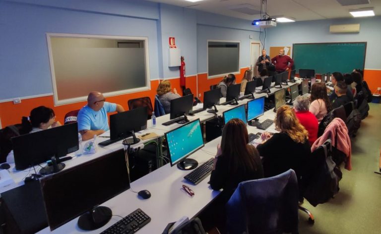 Los cursos de formación municipal logran una inserción laboral superior al 60%
