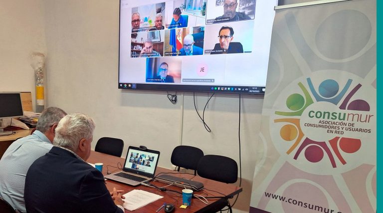 Hellín vuelve a poner el tren sobre la mesa en el Ministerio de Transportes