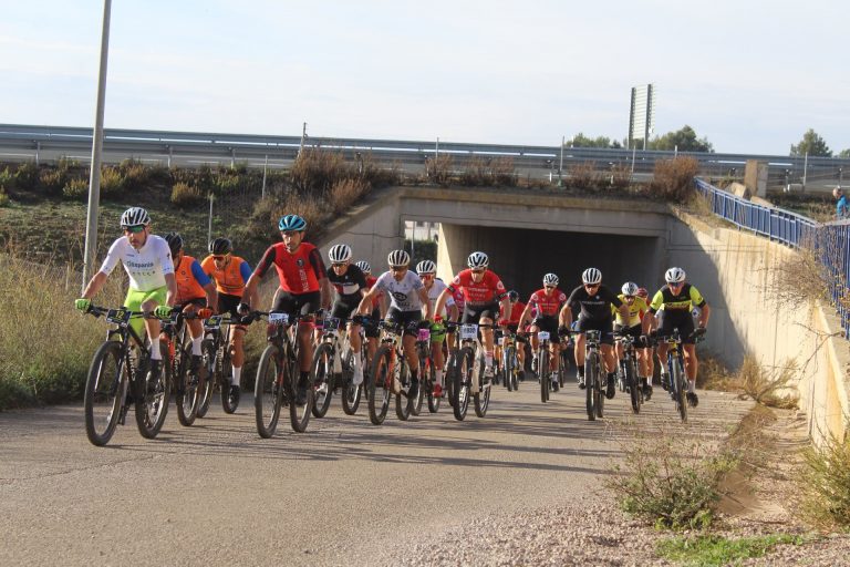 Bonete reúne a más de 330 corredores en la recta final del Circuito Provincial de BTT