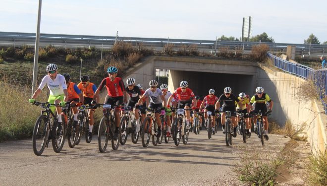 Bonete reúne a más de 330 corredores en la recta final del Circuito Provincial de BTT