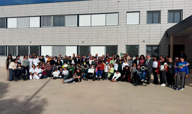 Foto de familia Cruz de Mayo 2025 / EF.