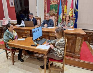El Pleno aprueba la modificación del contrato de la obra de la Avenida de la Libertad con la abstención del PSOE