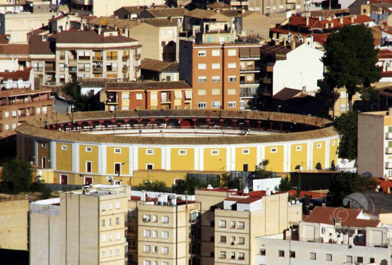 El Ayuntamiento de Hellín pone fin al parón de la Plaza de Toros