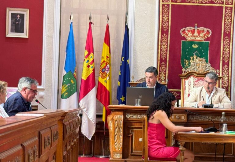 El portavoz socialista Ramón García critica los presupuestos y habla de “rodillo” del gobierno de Serena