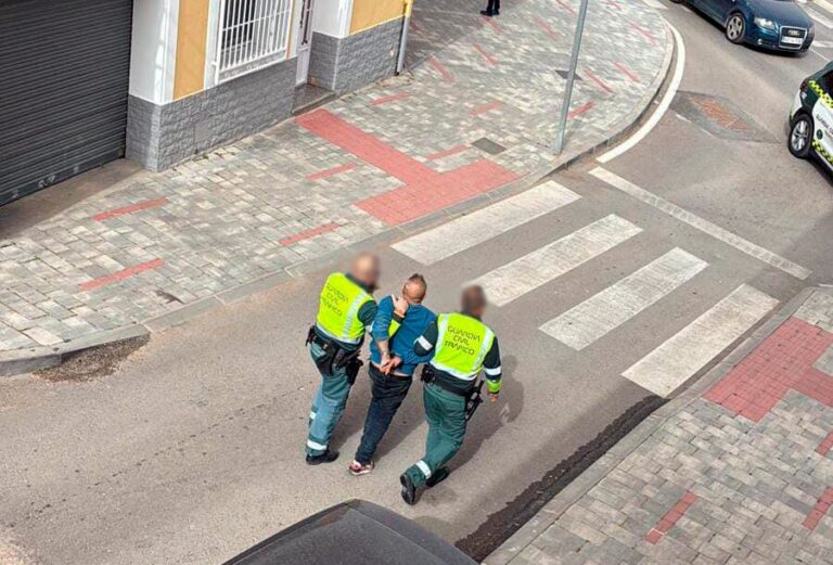Detenido un conductor tras una peligrosa persecución por la Avenida Libertad