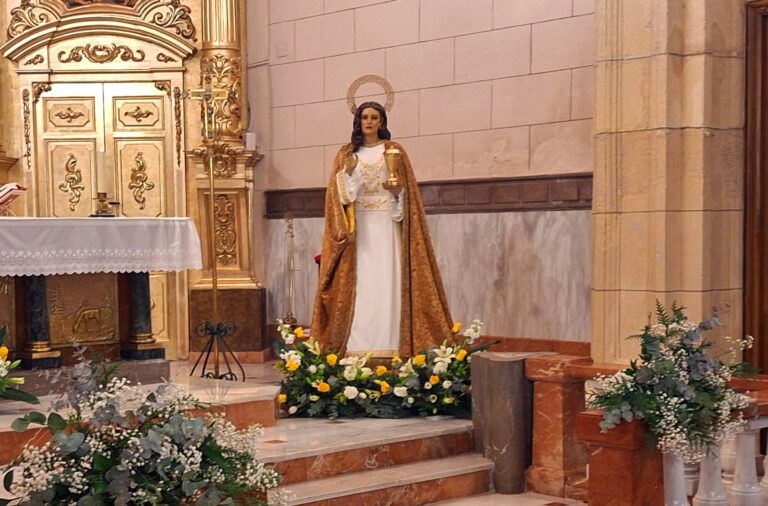 Presentación de la remodelación del trono de la Cofradía de Ntra. Señora de la Magdalena
