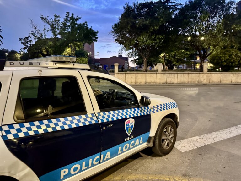 Actuación policial en el Jardín de Martínez Parras ante la inquietud por la seguridad