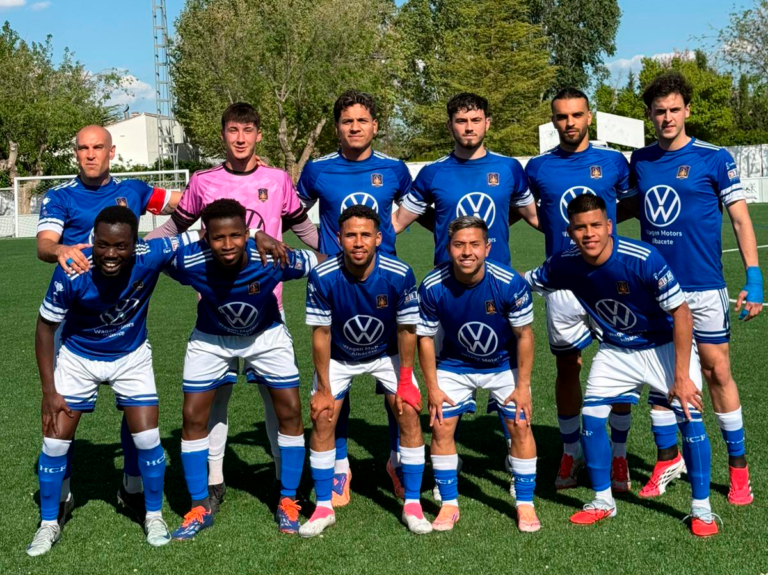 El Hellín C.F. golea al A.T. Mahora con autoridad y continuidad ofensiva