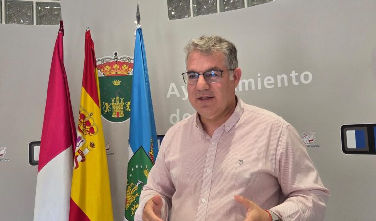 Serena defiende la subida de la basura y culpa al Gobierno central y a la Junta